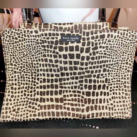 โSOLDโ Kate Spade | ๐ Brown & Cream Shoulder Purse Bag - Picture 2 of 6